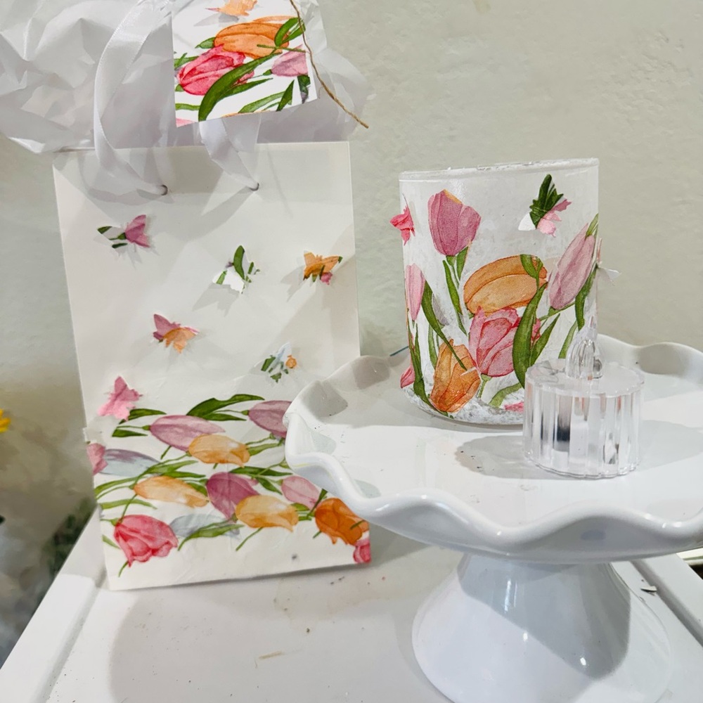 Glass candle holder & flameless tea candle gift set